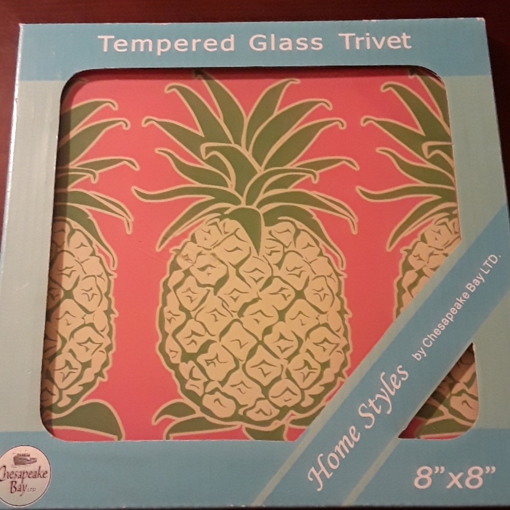 Chesapeake Bay Pineapple Glass Trivet New